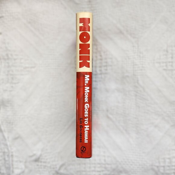 Mr Monk Goes to Hawaii Book - Picture 3 of 3